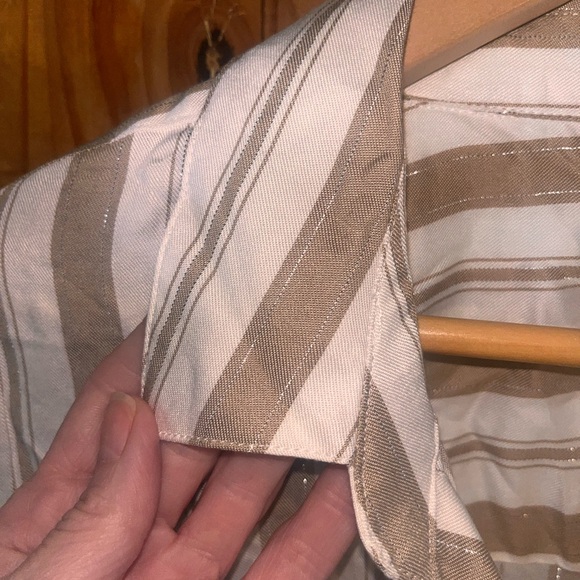 ESQUALO Tan/Gold/White Stripe Blouse-Silk blend Pocket- Buttonup Sleeve-EUC Sz12 - Picture 7 of 11